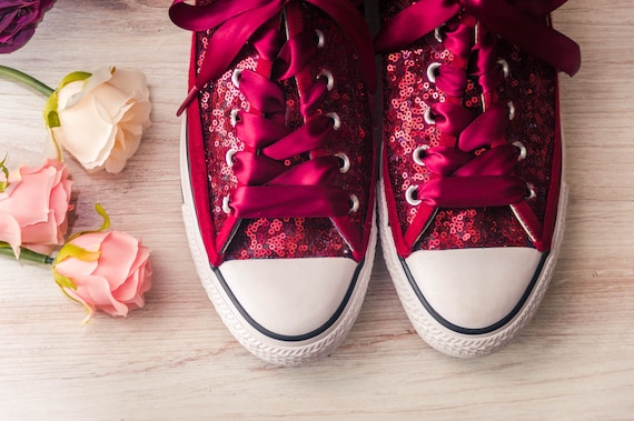 Burgundy sparkle shoes outlet