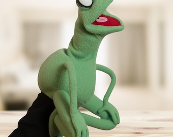 Handmade Green Frog Hand Puppet: Professional Amphibian Puppet