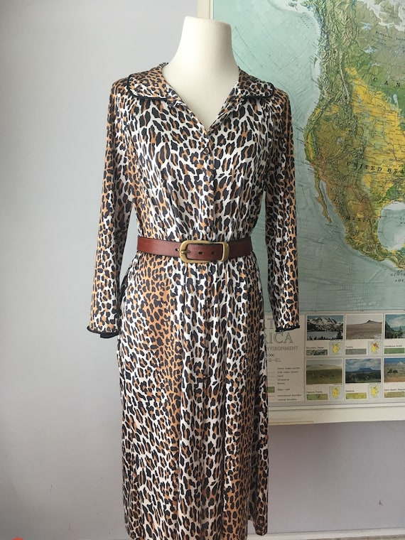 Vintage Vanity Fair Leopard House Coat