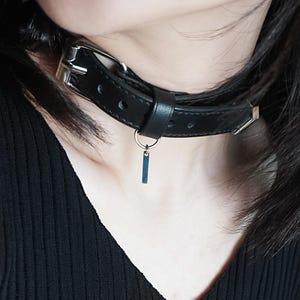 REVERIEE &quot;Sylus&quot; – Handmade Black Leather Statement Collar | Minimalist Choker |Party & Everyday Accessory/Custom Engraved Name Collar