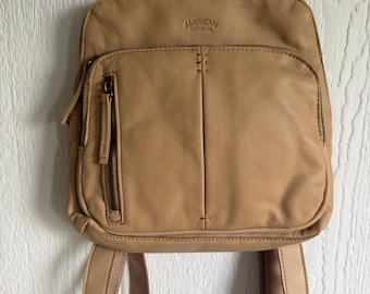American Leather Co. Cleveland Midsize Backpack Beige, 100% Genuine Leather