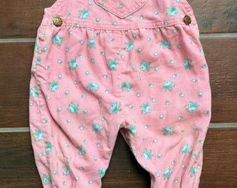 OshKosh B’gosh Vintage Pink Corduroy Floral Kombinezon z Stopkami dla Niemowląt 6/9 Miesięcy