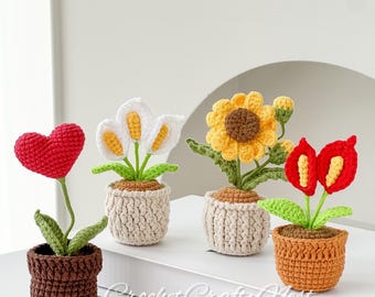 Crochet flower pot,crochet rose  personalized gift for teacher, home decoration,  desk decoration, rose in pot Mother's day gifts