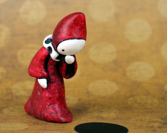 Curious Poppet (Finds a Hole)