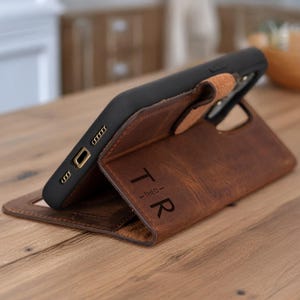Funda de cuero tipo billetera para iPhone 16 Pro y 16 Pro Max, compatible con MagSafe, moderna funda de viaje, protección elegante, funda personalizada