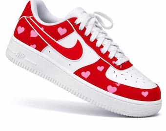 Air Force 1 personalizzate per San Valentino – Sneakers Nike AF1 con cuore rosa e rosso