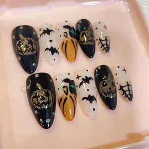 Handmade Almond Shape Halloween Press-On Nails with Pumpkins & Bats