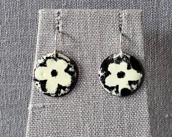 Cream and Black Flower Enameled Earrings - Enamel Earrings - Asymmetrical Design - Organic Earrings - Glass Earrings - Black Flower - Floral