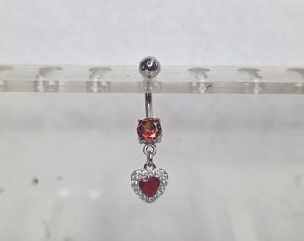 Anello per ombelico in titanio a forma di cuore rosso, piccolo piercing per ombelico in argento con strass di rubino.