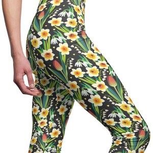 Boho Floral Leggings: Daffodil and Tulip Flowered Yoga Pants
