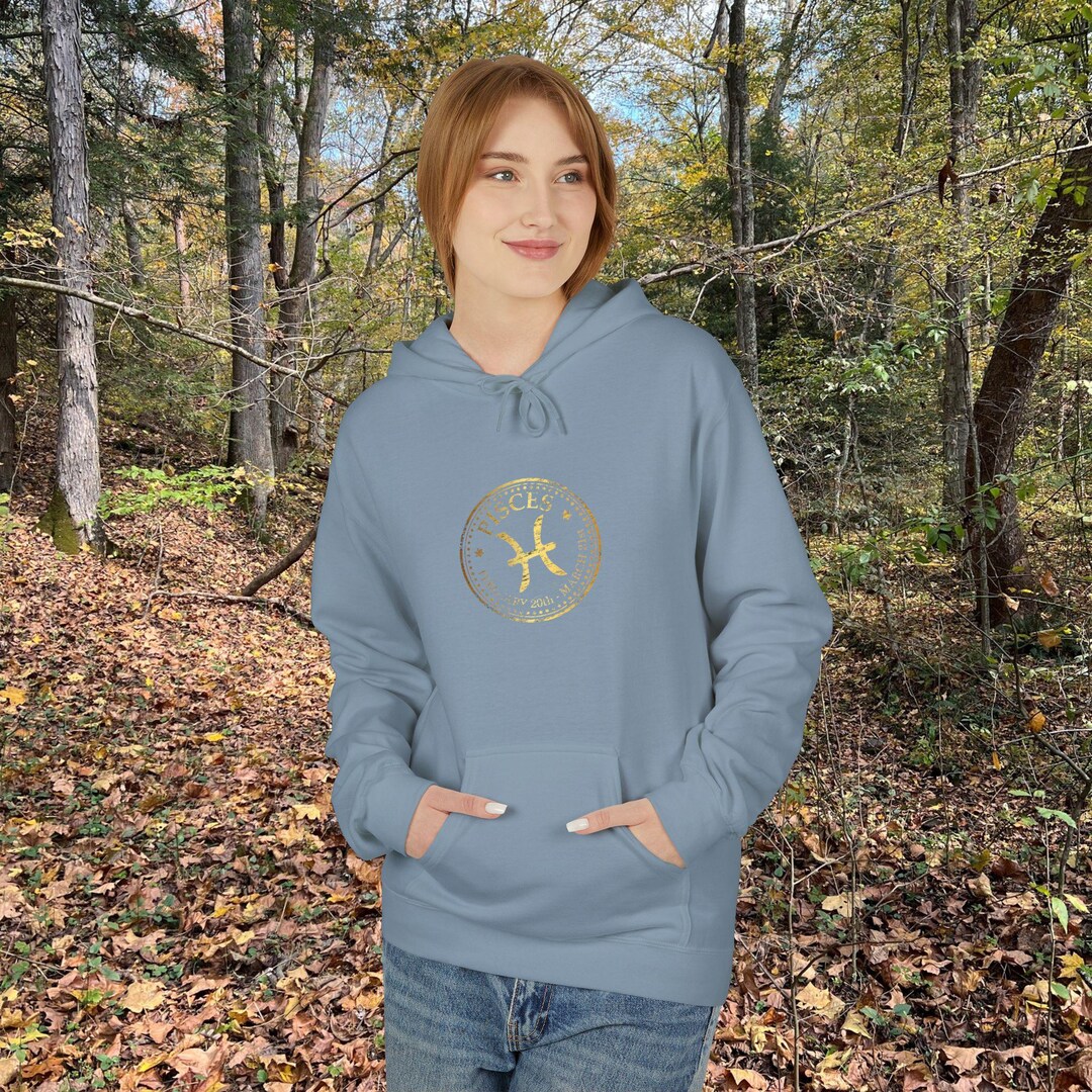 TOOLOUD Pisces Zodiac Hoodie - Unisex Pullover Sweatshirt With Pockets