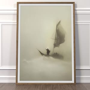 Pode incluir: Impressão artística emoldurada retratando um veleiro navegando em águas turbulentas. A obra de arte apresenta uma paleta de cores suaves, com foco no barco, sua vela e as figuras a bordo, evocando uma sensação de drama e aventura. A moldura é marrom quente.
