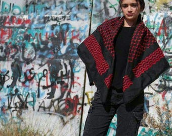 Black Collection - Originele Kufiya uit Palestina | Zwart met rode stiksels | Kuffeyeh, Kuffiya, Hatta | handgemaakt in Nablus