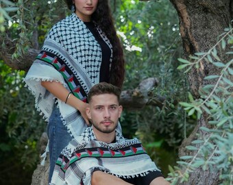 Original Kufiya from Palestine | with embroidered Palestinian Flag | Kuffeyeh, Kufiya, Hatta | handmade in Nablus
