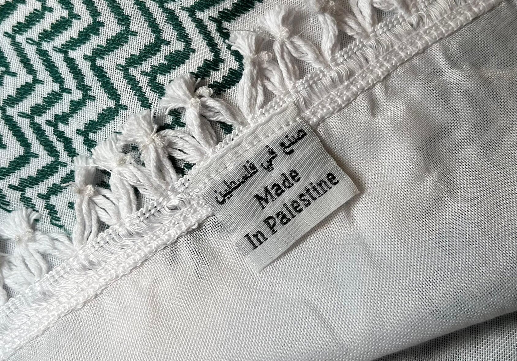 パレスチナのオリジナルクフィヤ | 緑と白 | ナブルスで手作り - Etsy 日本