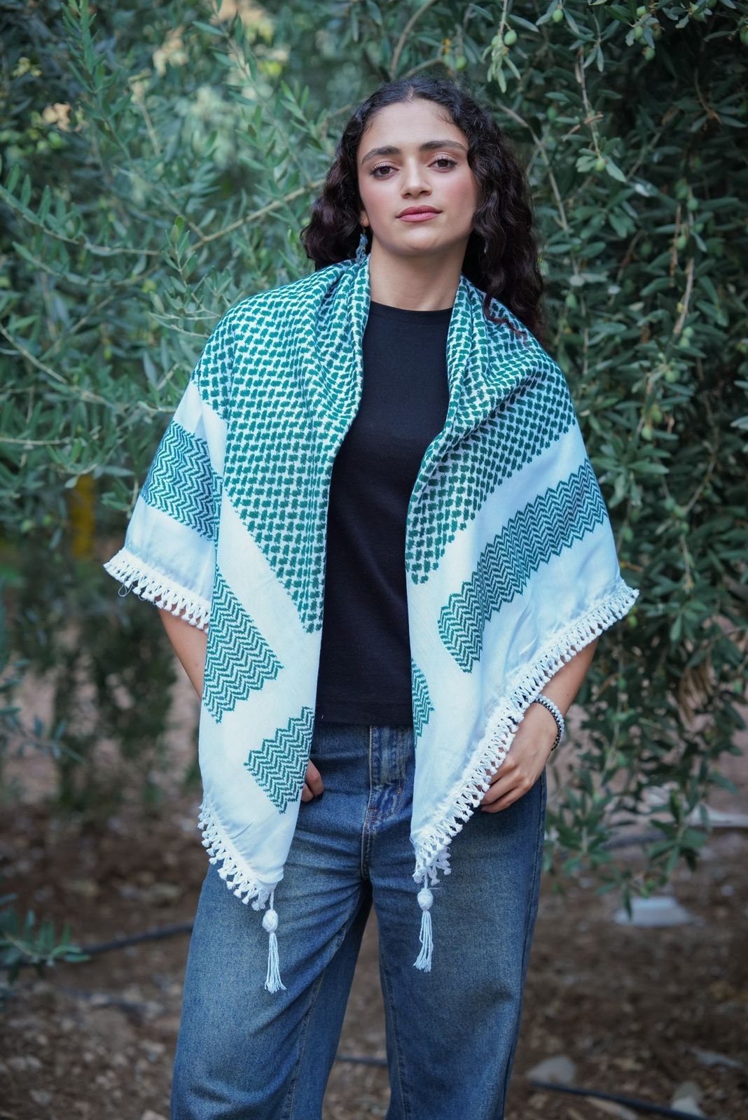 パレスチナのオリジナルクフィヤ | 緑と白 | ナブルスで手作り - Etsy 日本