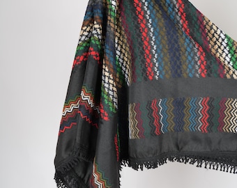 NIEUW | Black Collection - Originele Kufiya uit Palestina | Zwart met kleurrijke stiksels | Kuffeyeh, Kuffiya, Hatta | handgemaakt in Nablus