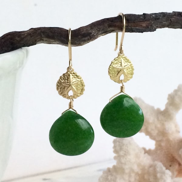 Grüne Jade & Sand Dollar Ohrringe, 14k Gold Filled, Sterling Silber, oder 14k Roségold filled, *Kostenloser US Versand*