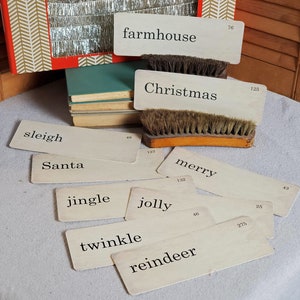 Christmas Flash Cards Distressed Vintage Style Set of 9 Large Size Farmhouse merry jolly Santa jingle twinkle reindeer sleigh