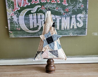 Antique Quilt Christmas Tree with Large Salvage Wood Base; Heirloom Tree 111809