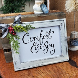 Small Sign Comfort and Joy Wall or Shelf Farmhouse Decor Vinyl on Canvas afbeelding 2