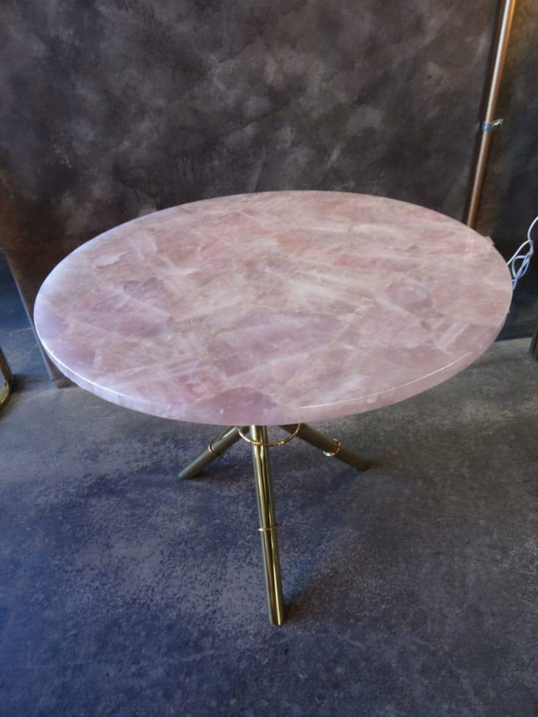 Elegant Rose Quartz Side Table – Add Luxury to Your Living Space