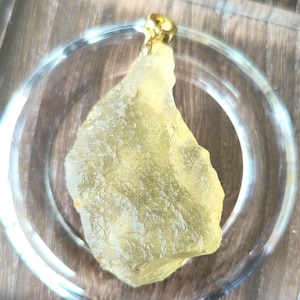 Tektite of wealth. High clarity Raw Libyan Desert Glass pendant necklace, high grade Libyan gold tektite pendant, healing crystal gift, 29g