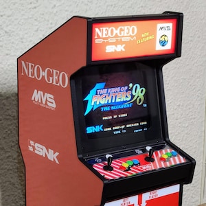 1:4 Skala Neo Geo MVS Arkadkabinett - Spelbar Miniatyr