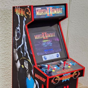 Mobile arcade di Mortal Kombat II in scala 1:4 - Miniatura giocabile