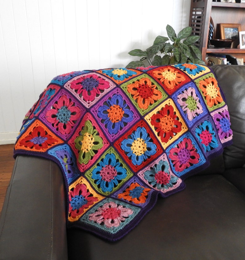 4 Leaf Clover Motif, Afghan blanket Rug, Scrap Yarn Crochet Pattern, PDF Download image 4