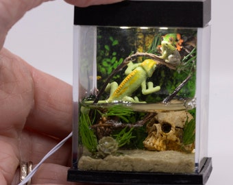 Dollhouse Miniature Reptile Terrarium Lizard Tank Aquarium with Electric Mini Plug In Lighted Hood Hand Made OOAK NO STAND