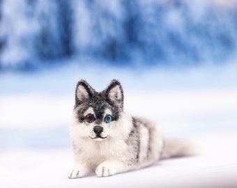 Dollhouse Miniature Laying Siberian Husky Puppy Pomsky Furred OOAK Dog 1:12 Scale