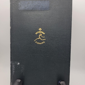 Modern American Poetry book