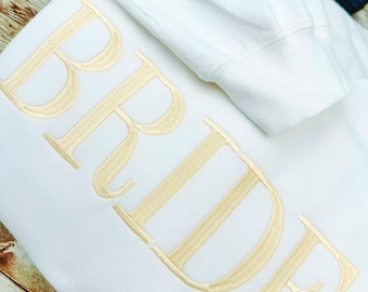 Gesticktes Verlobungsgeschenk, zukünftige Frau Sweatshirt, neue Frau Sweatshirt, Brautgeschenk, Braut-Sweatshirt, Brautdusche Geschenk, personalisiertes Geschenk