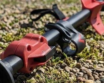 Pinpointer support clamp for Minelab Vanquish