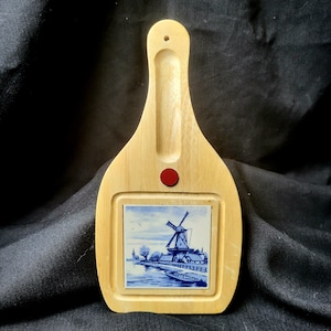 Vintage Dutch Delft Blue Windmill Inlaid Tile Small Cheese-Cutting Board