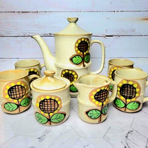 MCM Stoneware Coffee or Tea Set – 4 Mugs, Creamer, Sugar, and Pot with Sunflower Design, Made in Japan