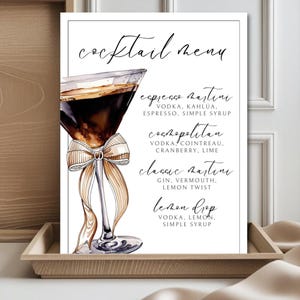 Martini födelsedagsskylt Canva-mall, "A Tini Bit Older", Dirty Thirty, Coquette Rosette-inbjudan, Cocktailbarmeny, Cocktailskylt, Redigerbar