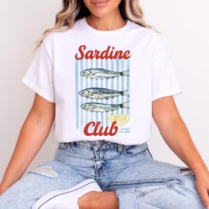Sardine T Shirt Quirky Vintage Fish Design Lemon Sardine Shirt Ocean Style Tinned Fish Shirt Sea Tshirt Marine Tee Coastal Style Retro Beach