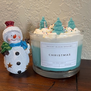 Festive Holiday Candle with Christmas Pine Scent - Handmade Soy Wax Delight