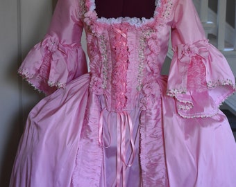 Robe de costume rococo d'inspiration victorienne Marie-Antoinette en taffetas rose, mascarade d'halloween, XVIIIe siècle