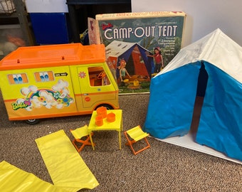 Vintage  Barbie Lot Country Camper 1970- Removable Doors for easy play! RV, Trailer, Rare! Camp Out Tent Included! Some  extras too!