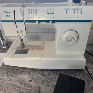 Vintage Singer Zig Zag Sewing Machine - Etsy