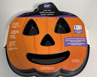 Wilton Pumpkin Jack-O-Lantern Cake Pan Non-stick Halloween Baking 2105-0679 NEW
