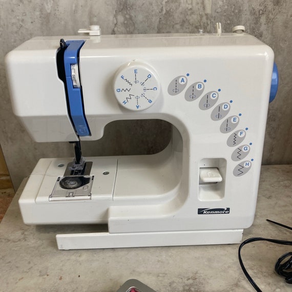 Kenmore/ Janome Mini Sewing Machine Small Compact
