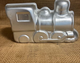 Vintage Wilton 1974 502-852 2 PC 3-D Aluminum TRAIN CAKE Pan Mold! Used Once!