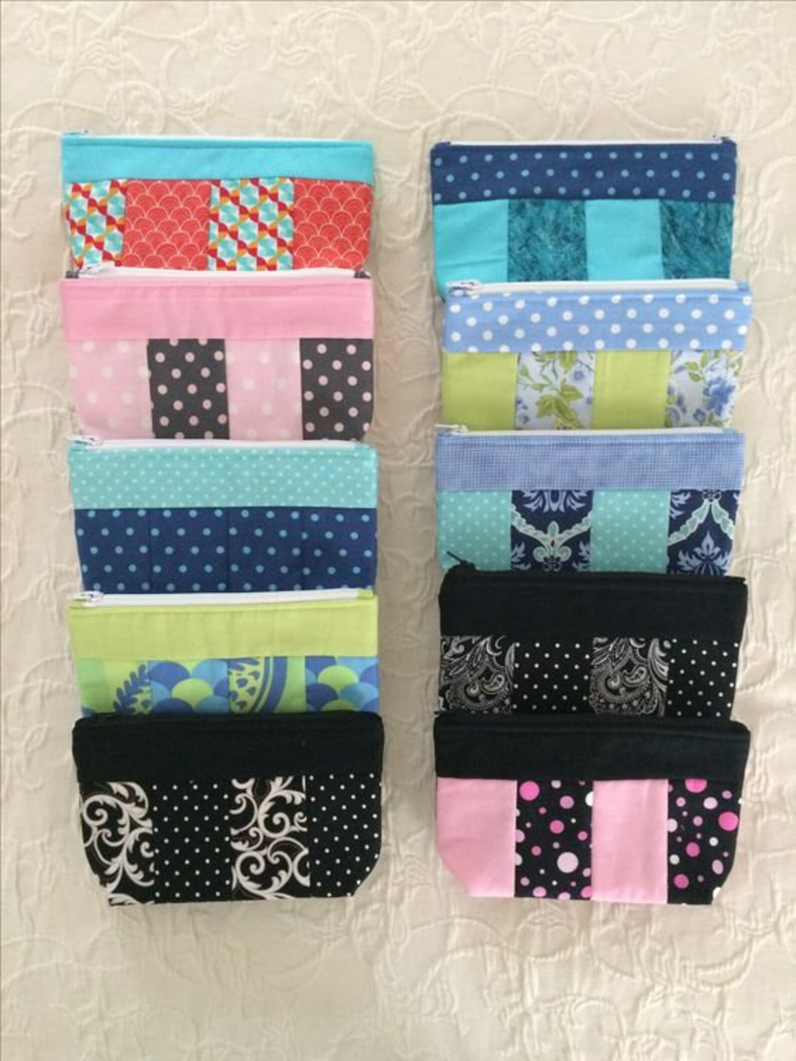 Atkinson Zip Zippy Strippy by Atkinson Designs, Zip Pouch Sewing Pattern, Zippered ...