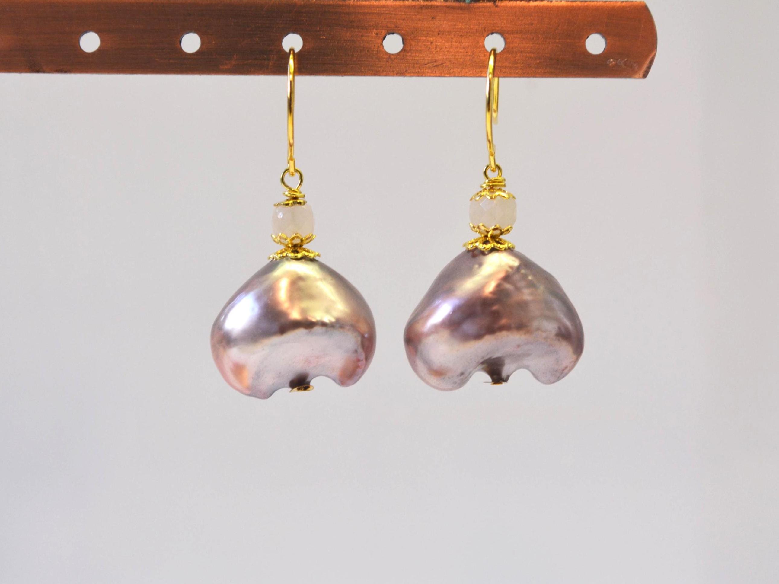 Boucles D'Oreilles Pendantes Vintage - Perles Et Métal Fantaisie - Fermoir Dormeuse - Occasion