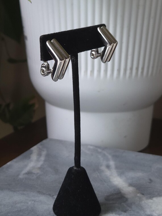 Monet Geometric Silver Tone Angular Half Hoop Cli… - image 5