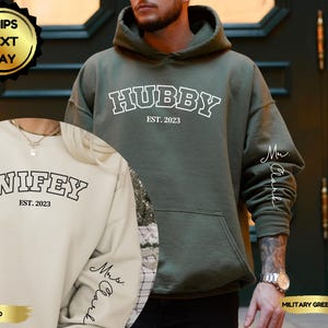 Personalized Couples Mr and Mrs Sweatshirt, New Wife Sweatshirt, Bridal Shower Gift, Matching Wifey & Hubby Sweatshirts, New Couples Gift